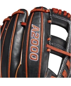 2022 Wilson A2000 1716 11.5" Infield Baseball Glove: WTA20RB221716 16 2022 Wilson A2000 1716 11.5" Infield Baseball Glove: WTA20RB221716 -wp populaire magasin WBW100389 5 A2000 Leather 1716 IF 115 Black Copper.png.cq5dam.web .1200.1200