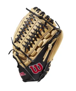 2022 Wilson A2000 D33 11.75" Pitcher's Baseball Glove: WTA20RB22D33 -wp populaire magasin WBW100393 2 A2000 Leather D33 1175 Blonde Black.png.cq5dam.web .1200.1200