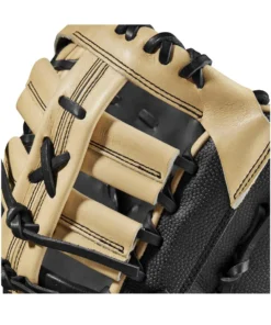 2023 Wilson A2000 1679 Super Skin 12.5" Baseball First Base Mitt: WBW100979125 -wp populaire magasin WBW100979 4 A2000 1B 1679SS 125 Black BlackSS Blonde.png.cq5dam.web .1200.1200