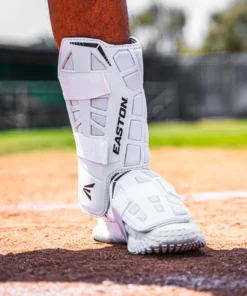 Easton Baseball/Softball Batter's Protective Leg Guard (Multiple Colors) -wp populaire magasin Easton Leg Guard Lifestyle 2